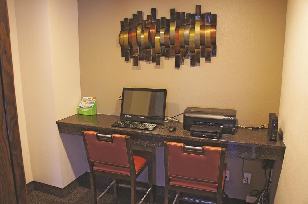 Hotel Comfort & 3*